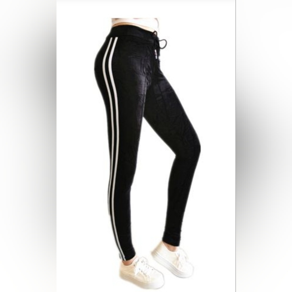 NWT XL Y2K Inspired Chic Black Lightweight Velvet Joggers with White Accents